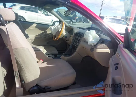 2000 Ford Mustang z USA, uszkodzony, nr VIN 1FAFP4444YF170869